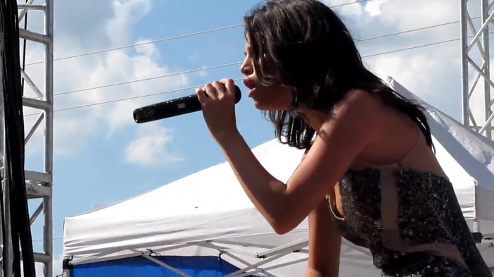 Selena Gomez _You Belong With Me_ Cover Indianapolis 8_15_10 068 - Selena Gomez _You Belong With Me_ Cover Indianapolis