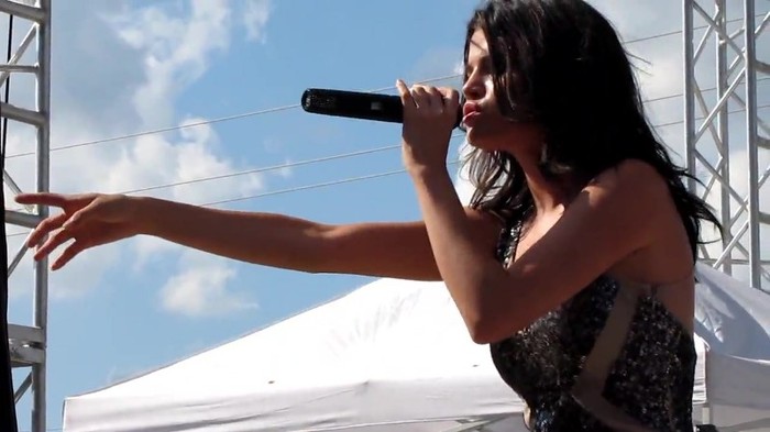 Selena Gomez _You Belong With Me_ Cover Indianapolis 8_15_10 070 - Selena Gomez _You Belong With Me_ Cover Indianapolis