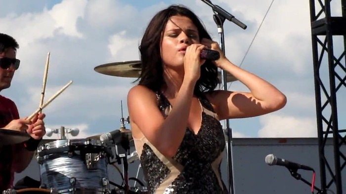 Selena Gomez _You Belong With Me_ Cover Indianapolis 8_15_10 105 - Selena Gomez _You Belong With Me_ Cover Indianapolis