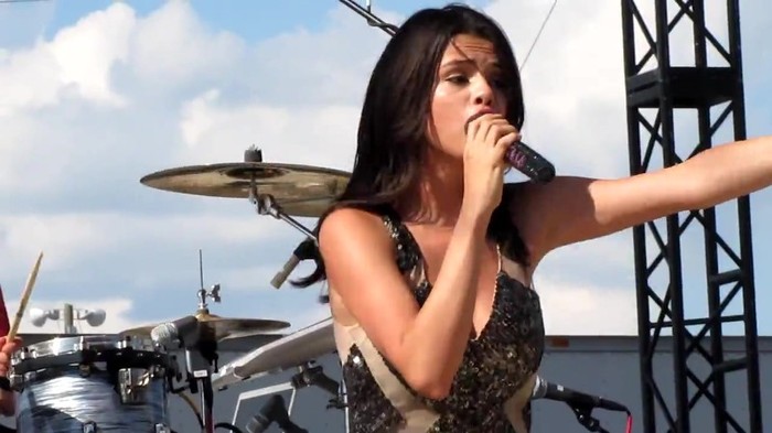 Selena Gomez _You Belong With Me_ Cover Indianapolis 8_15_10 112 - Selena Gomez _You Belong With Me_ Cover Indianapolis