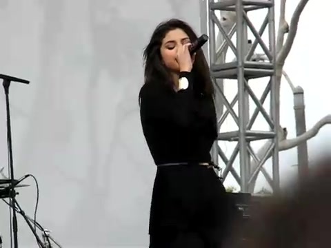 Selena Gomez & the Scene - Naturally Microsoft Store South Coast Plaza 161