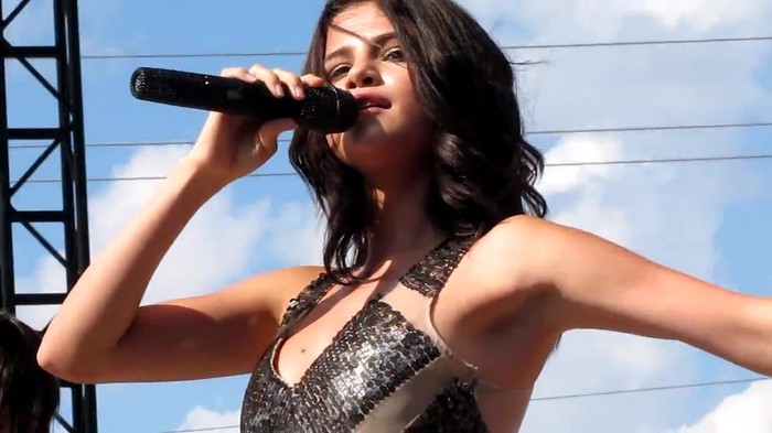 Selena Gomez _You Belong With Me_ Cover Indianapolis 8_15_10 144 - Selena Gomez _You Belong With Me_ Cover Indianapolis