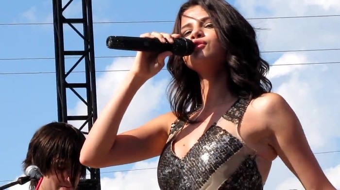 Selena Gomez _You Belong With Me_ Cover Indianapolis 8_15_10 145 - Selena Gomez _You Belong With Me_ Cover Indianapolis