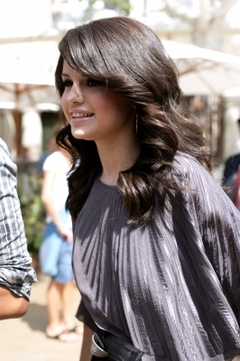 normal_babes_board_20080919_1031862_86e5b71d68e9e39b8b1f65f7ad7d5ac0 - Another Cinderella Story Premiere in Los Angeles