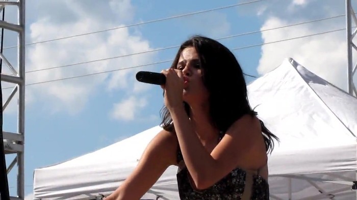 Selena Gomez _You Belong With Me_ Cover Indianapolis 8_15_10 172 - Selena Gomez _You Belong With Me_ Cover Indianapolis