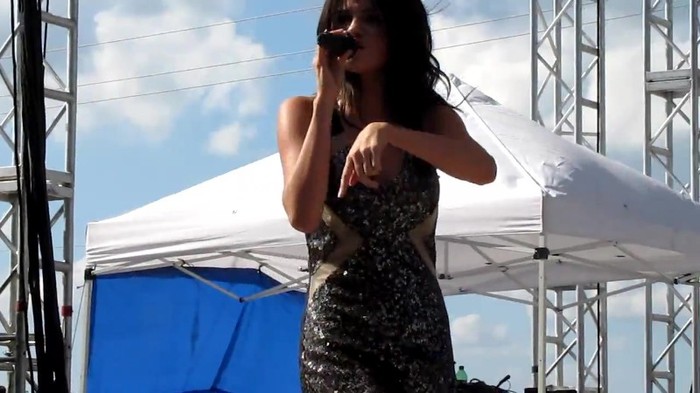 Selena Gomez _You Belong With Me_ Cover Indianapolis 8_15_10 190 - Selena Gomez _You Belong With Me_ Cover Indianapolis
