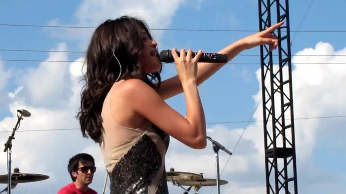 Selena Gomez _You Belong With Me_ Cover Indianapolis 8_15_10 198 - Selena Gomez _You Belong With Me_ Cover Indianapolis