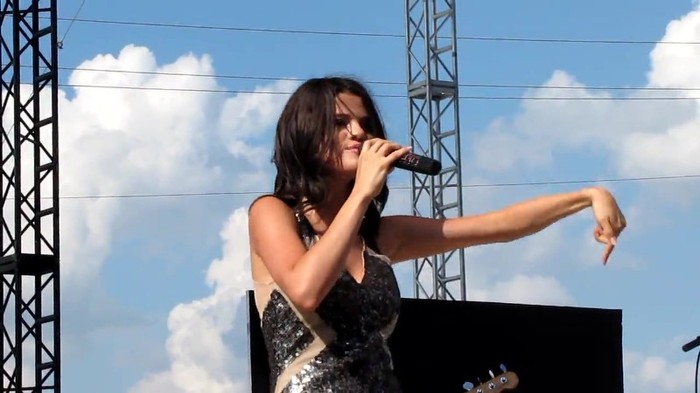 Selena Gomez _You Belong With Me_ Cover Indianapolis 8_15_10 204 - Selena Gomez _You Belong With Me_ Cover Indianapolis