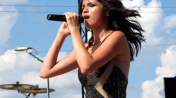 Selena Gomez _You Belong With Me_ Cover Indianapolis 8_15_10 244 - Selena Gomez _You Belong With Me_ Cover Indianapolis