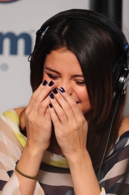 normal_022 - Promoting her new music video Who Says at SiriusXM Radio in NYC