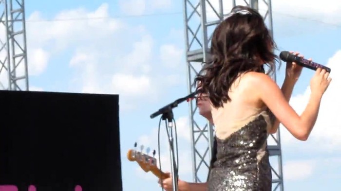Selena Gomez _You Belong With Me_ Cover Indianapolis 8_15_10 423