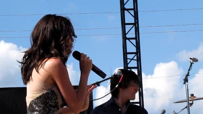 Selena Gomez _You Belong With Me_ Cover Indianapolis 8_15_10 459