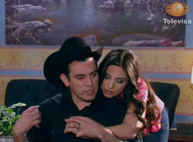 395188_348165551874844_348055678552498_1204303_457500700_n - Jorge Salinas