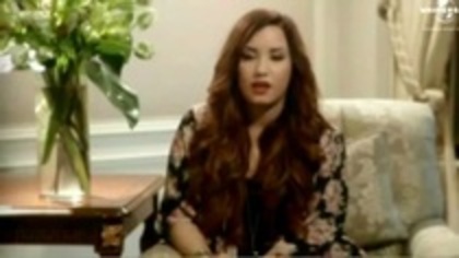 Demi Lovato Universal Interview 2012 (343)