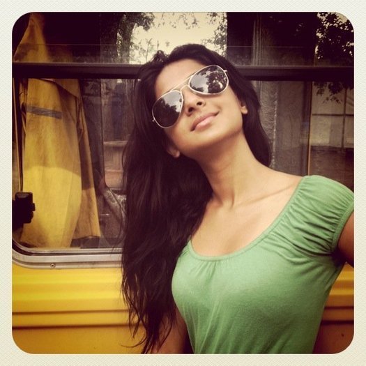 Jennifer Winget in Love [20]