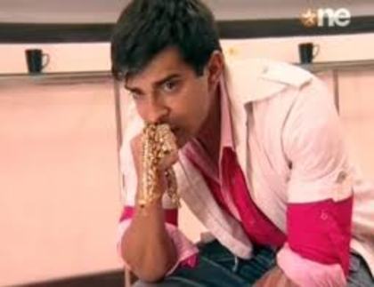 Intalnirea inimilor in Love [185]