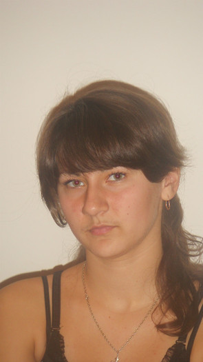 S73F0452 - Dina la 16 ani