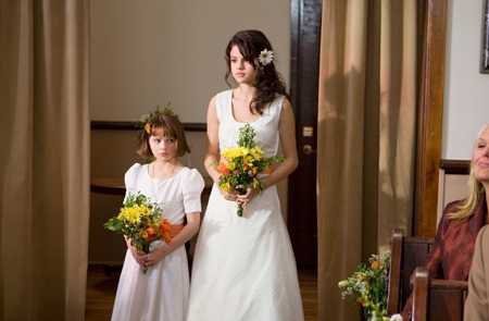 165590_140247872697331_133279220060863_189388_756641_n - Ramona and Beezus Promos and Stills