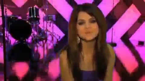 Selena Gomez - Falling Down - Behind The Scene. (HD) 007 - Selena Gomez - Falling Down - Behind The Scene