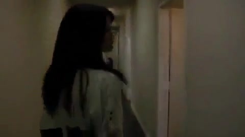 Selena Gomez - Falling Down - Behind The Scene. (HD) 048