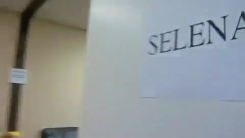 Selena Gomez - Falling Down - Behind The Scene. (HD) 120