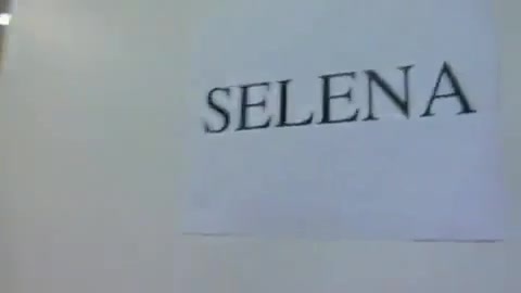 Selena Gomez - Falling Down - Behind The Scene. (HD) 121