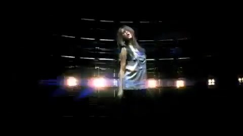 Selena Gomez - Falling Down - Behind The Scene. (HD) 207