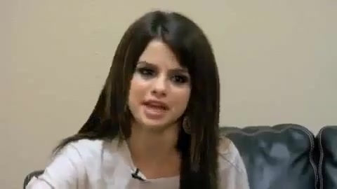 Selena Gomez - Falling Down - Behind The Scene. (HD) 289