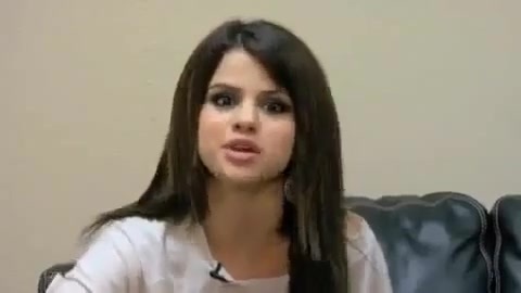 Selena Gomez - Falling Down - Behind The Scene. (HD) 290