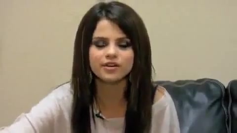 Selena Gomez - Falling Down - Behind The Scene. (HD) 338 Selena Gomez - Falling Down - Behind The Scene. (HD) 338