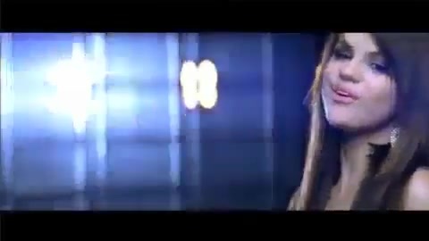 Selena Gomez - Falling Down - Behind The Scene. (HD) 389