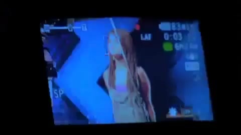 Selena Gomez - Falling Down - Behind The Scene. (HD) 434