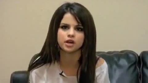 Selena Gomez - Falling Down - Behind The Scene. (HD) 455
