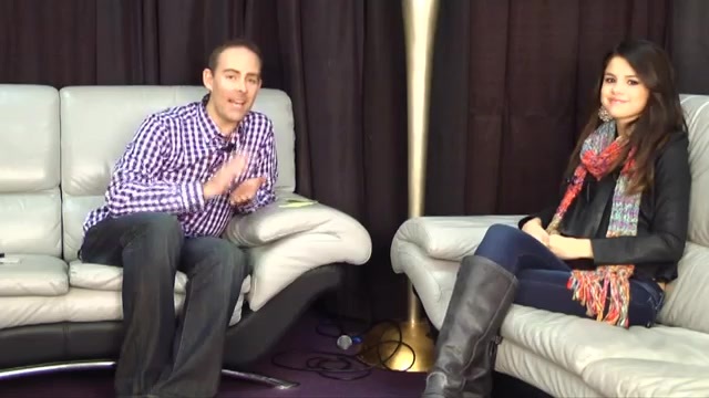 Selena Gomez interview in the Backstage of Jingle Ball 2011 004 - Selena Gomez interview in the Backstage