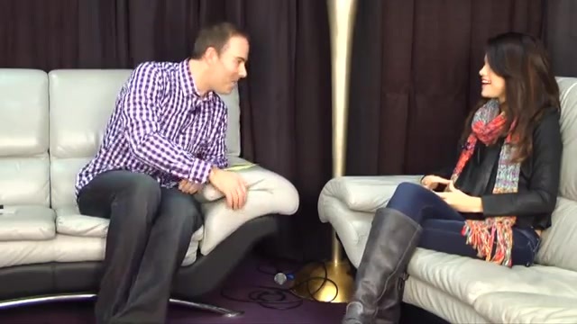 Selena Gomez interview in the Backstage of Jingle Ball 2011 007 - Selena Gomez interview in the Backstage