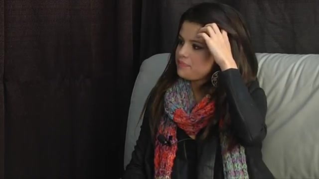 Selena Gomez interview in the Backstage of Jingle Ball 2011 011 - Selena Gomez interview in the Backstage