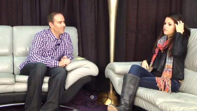Selena Gomez interview in the Backstage of Jingle Ball 2011 097 - Selena Gomez interview in the Backstage