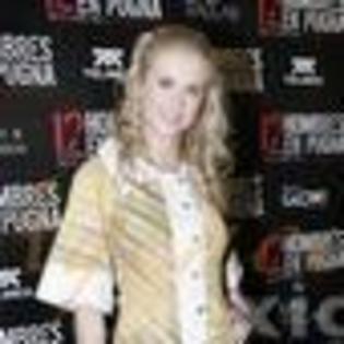 ingrid-martz-380406l-thumbnail_gallery