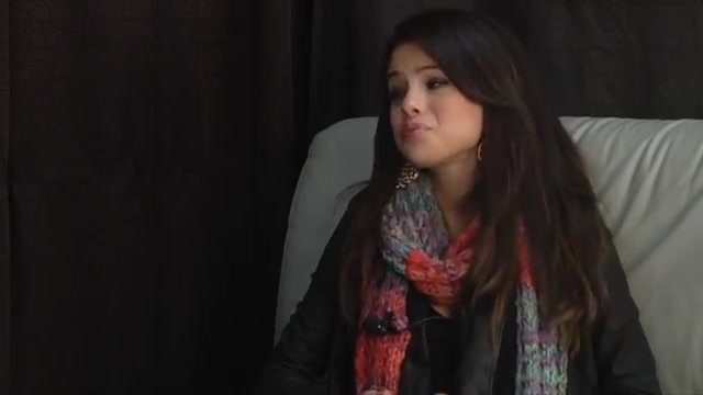 Selena Gomez interview in the Backstage of Jingle Ball 2011 298