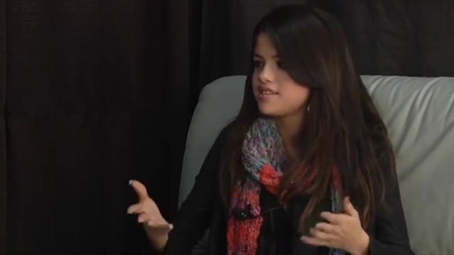 Selena Gomez interview in the Backstage of Jingle Ball 2011 360