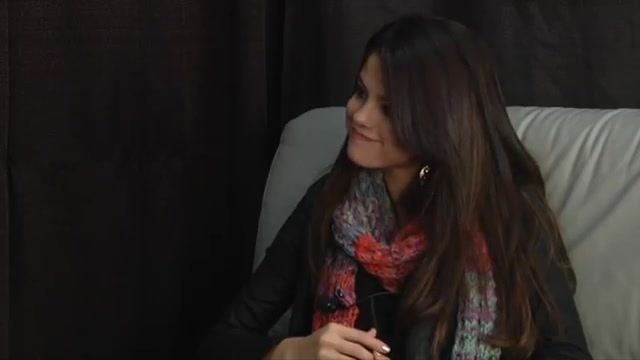 Selena Gomez interview in the Backstage of Jingle Ball 2011 461