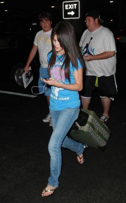 normal_03 - At JFK Airport  - July 30 2008