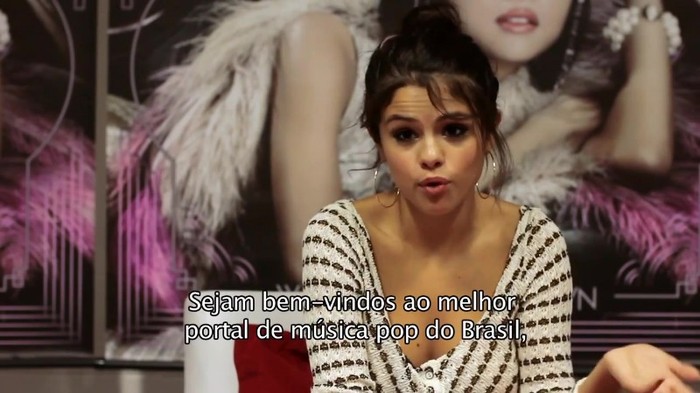 Selena Gomez no POPLine 270