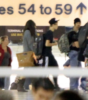 normal_016~4 - September 17th- At LAX with Justin Bieber