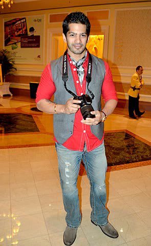 200676_132820923456577_100001860113735_226276_3943565_n - amit tandon