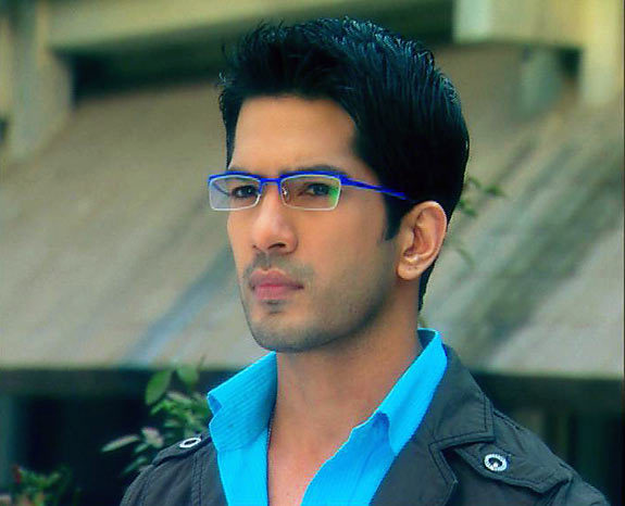 110809015505_224 - amit tandon