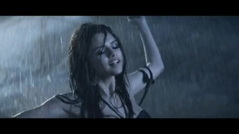 Selena Gomez & The Scene - A Year Without Rain 400