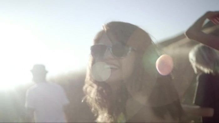 Selena Gomez & The Scene - Hit The Lights 060