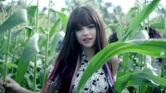 Selena Gomez & The Scene - Hit The Lights 111