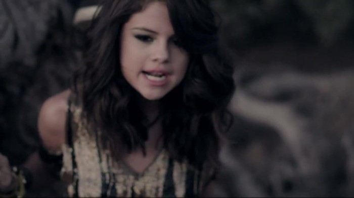 Selena Gomez & The Scene - Hit The Lights 151
